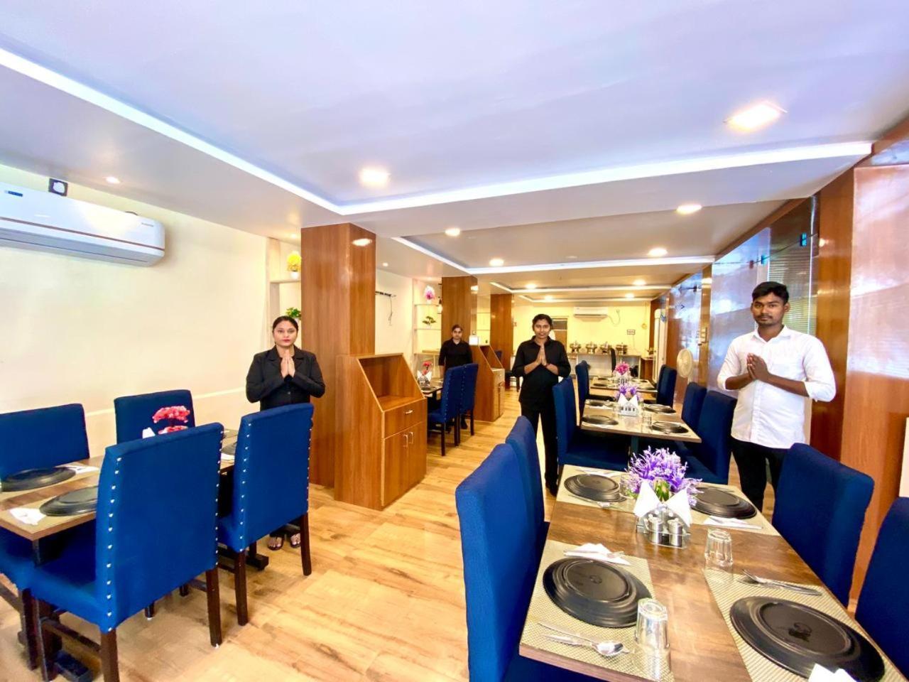 שמשבאד Hotel Sky International- Airport Zone Hyderabad מראה חיצוני תמונה