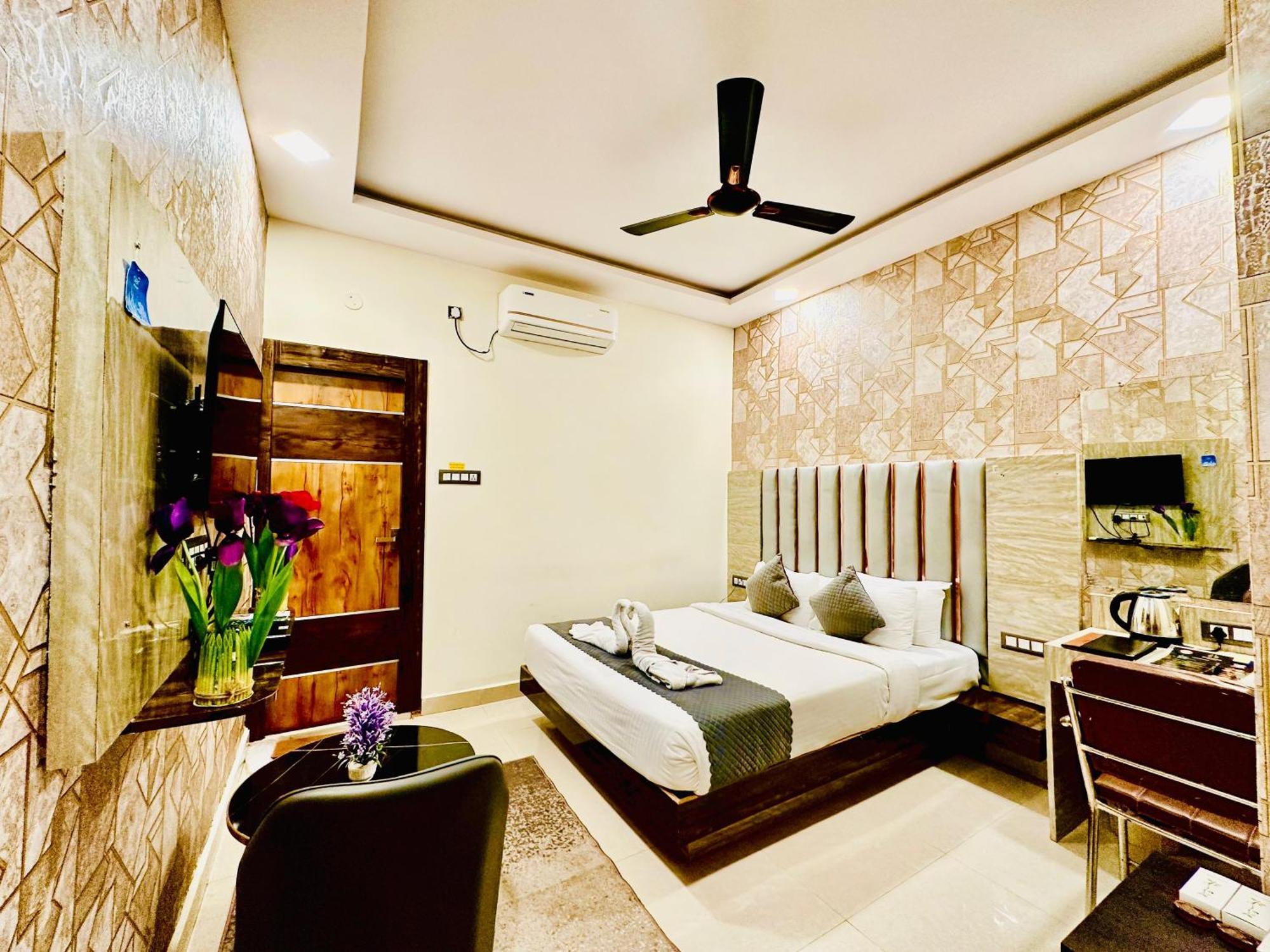 שמשבאד Hotel Sky International- Airport Zone Hyderabad מראה חיצוני תמונה