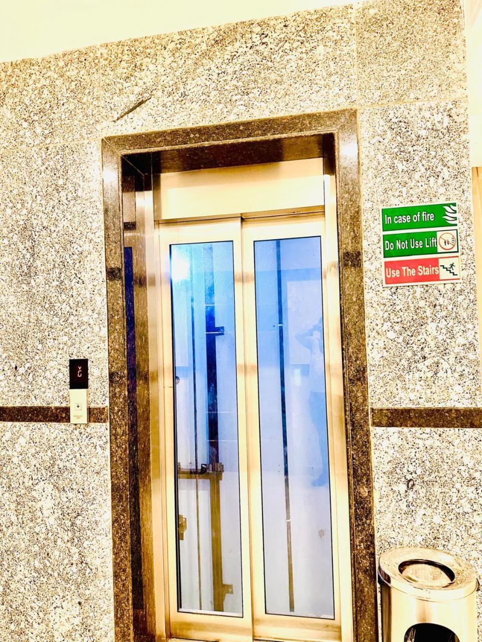 שמשבאד Hotel Sky International- Airport Zone Hyderabad מראה חיצוני תמונה