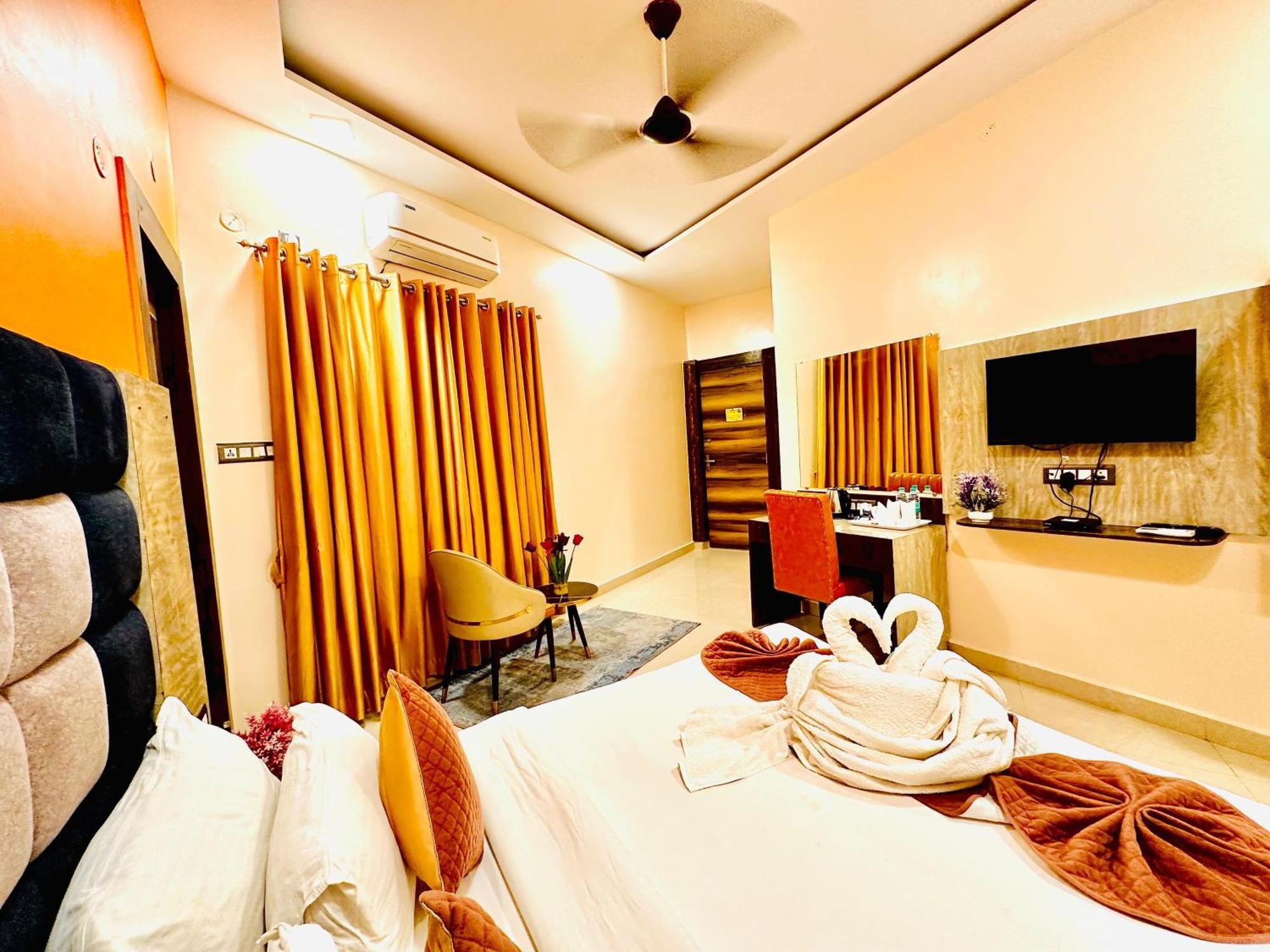 שמשבאד Hotel Sky International- Airport Zone Hyderabad מראה חיצוני תמונה