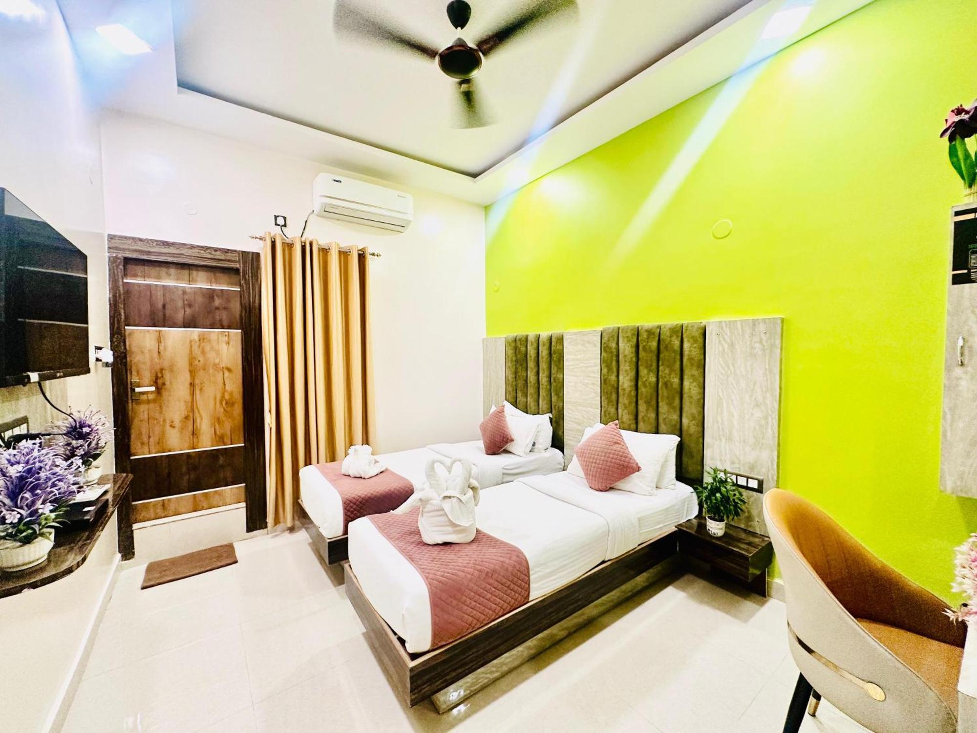 שמשבאד Hotel Sky International- Airport Zone Hyderabad מראה חיצוני תמונה