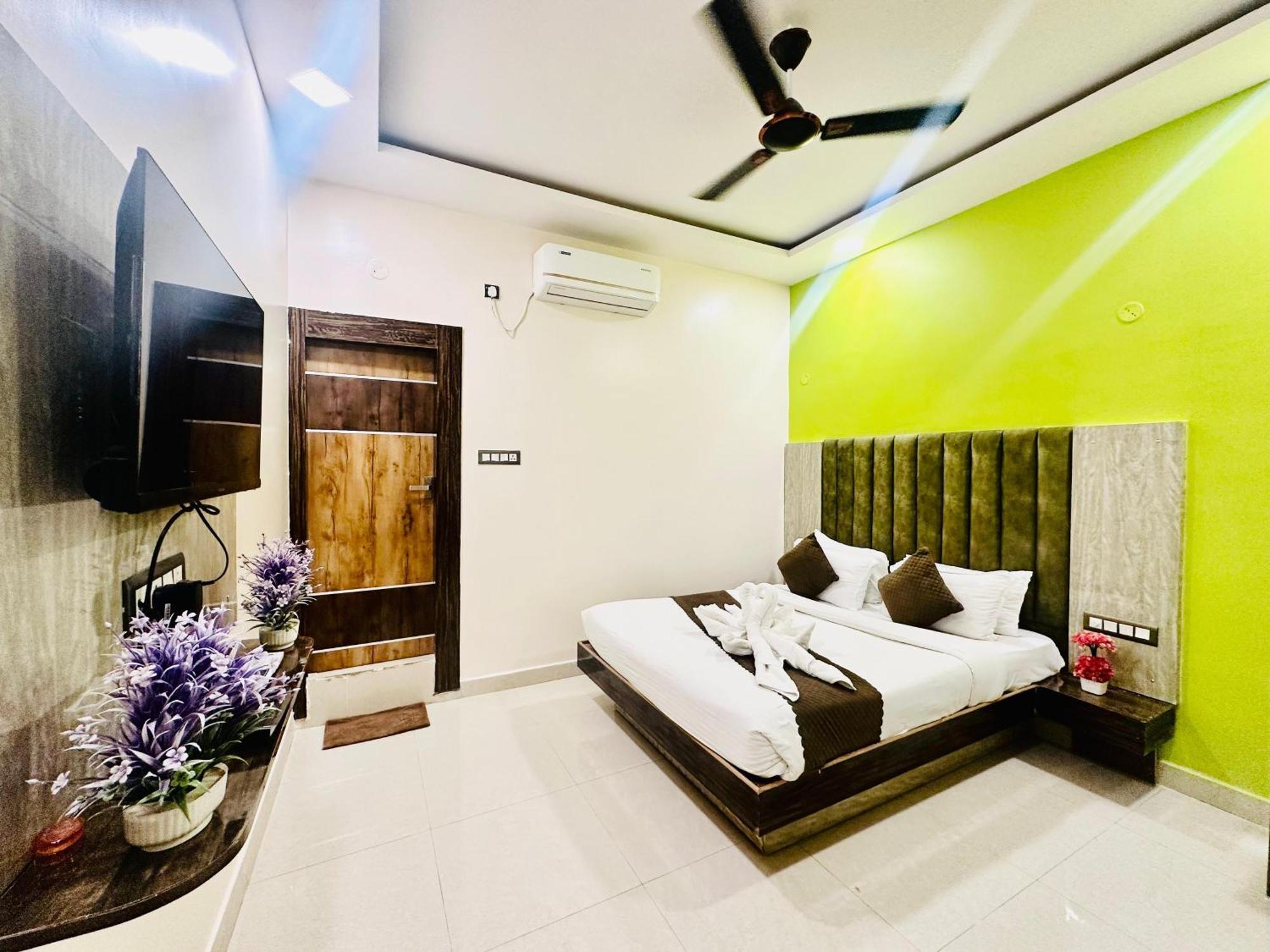 שמשבאד Hotel Sky International- Airport Zone Hyderabad מראה חיצוני תמונה